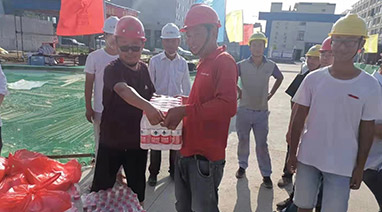 夏日送清凉，慰问暖人心